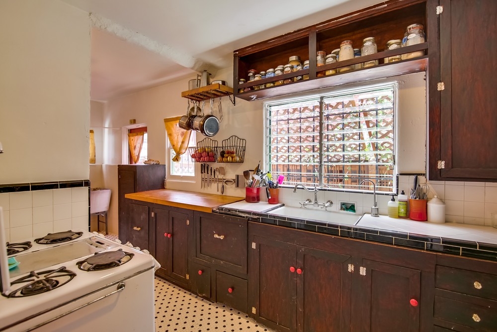 Virtual tour photo 18 of 36 for 4341 48th St