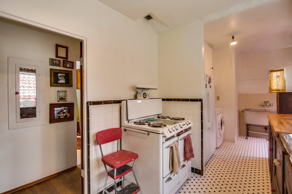 Virtual tour photo 19 of 36 for 4341 48th St