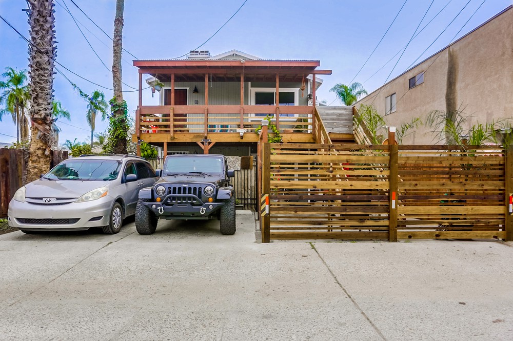 Virtual tour photo 1 of 52 for 4342 39th St