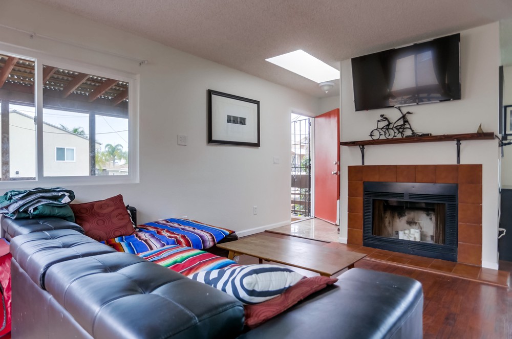 Virtual tour photo 13 of 52 for 4342 39th St