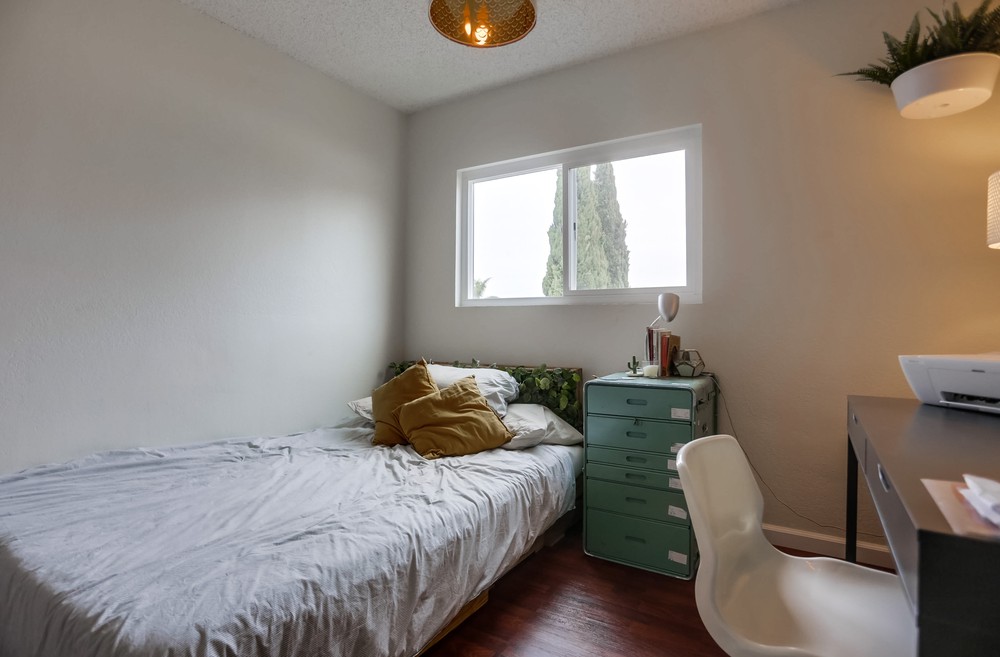 Virtual tour photo 18 of 52 for 4342 39th St