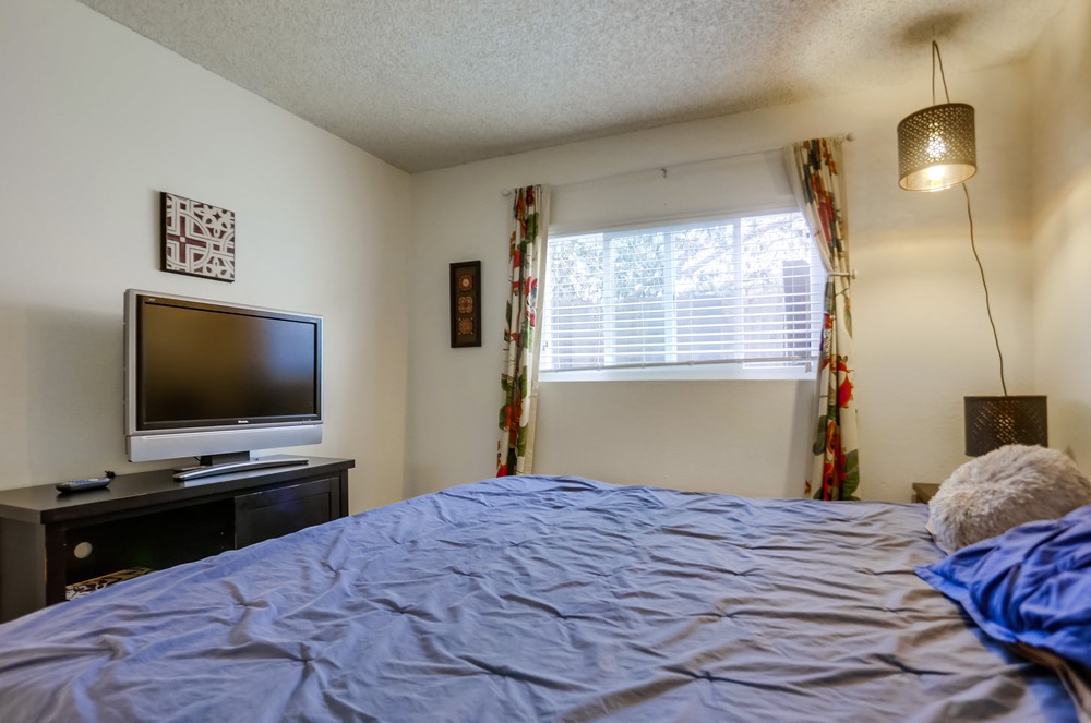 Virtual tour photo 36 of 52 for 4342 39th St