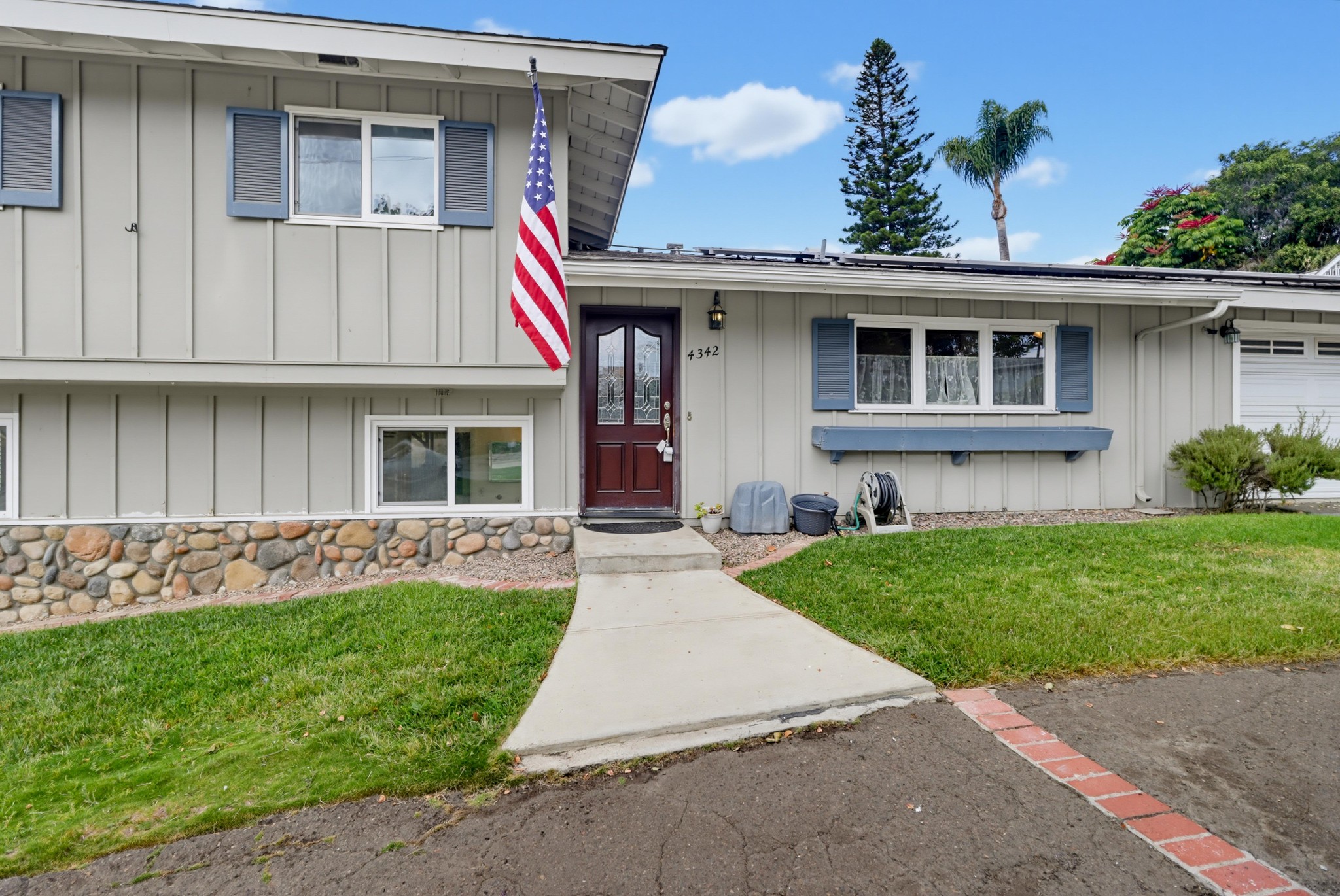 Virtual tour photo 6 of 66 for 4342 Miriam Pl