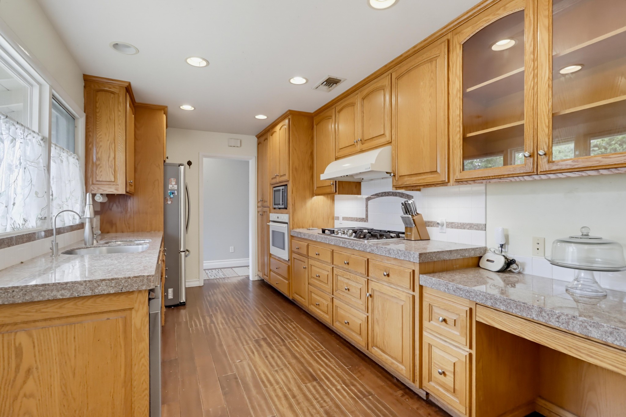 Virtual tour photo 9 of 66 for 4342 Miriam Pl