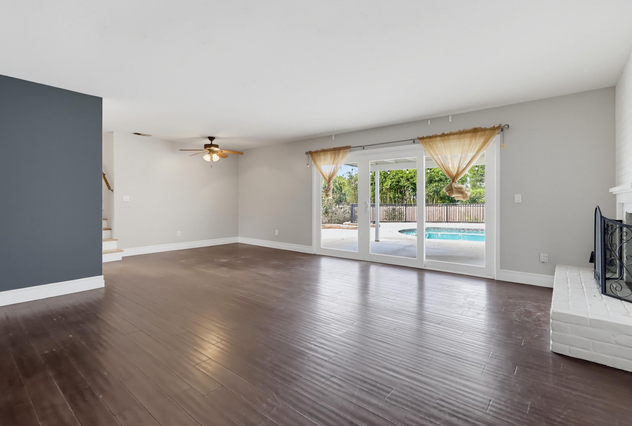 Virtual tour photo 10 of 66 for 4342 Miriam Pl