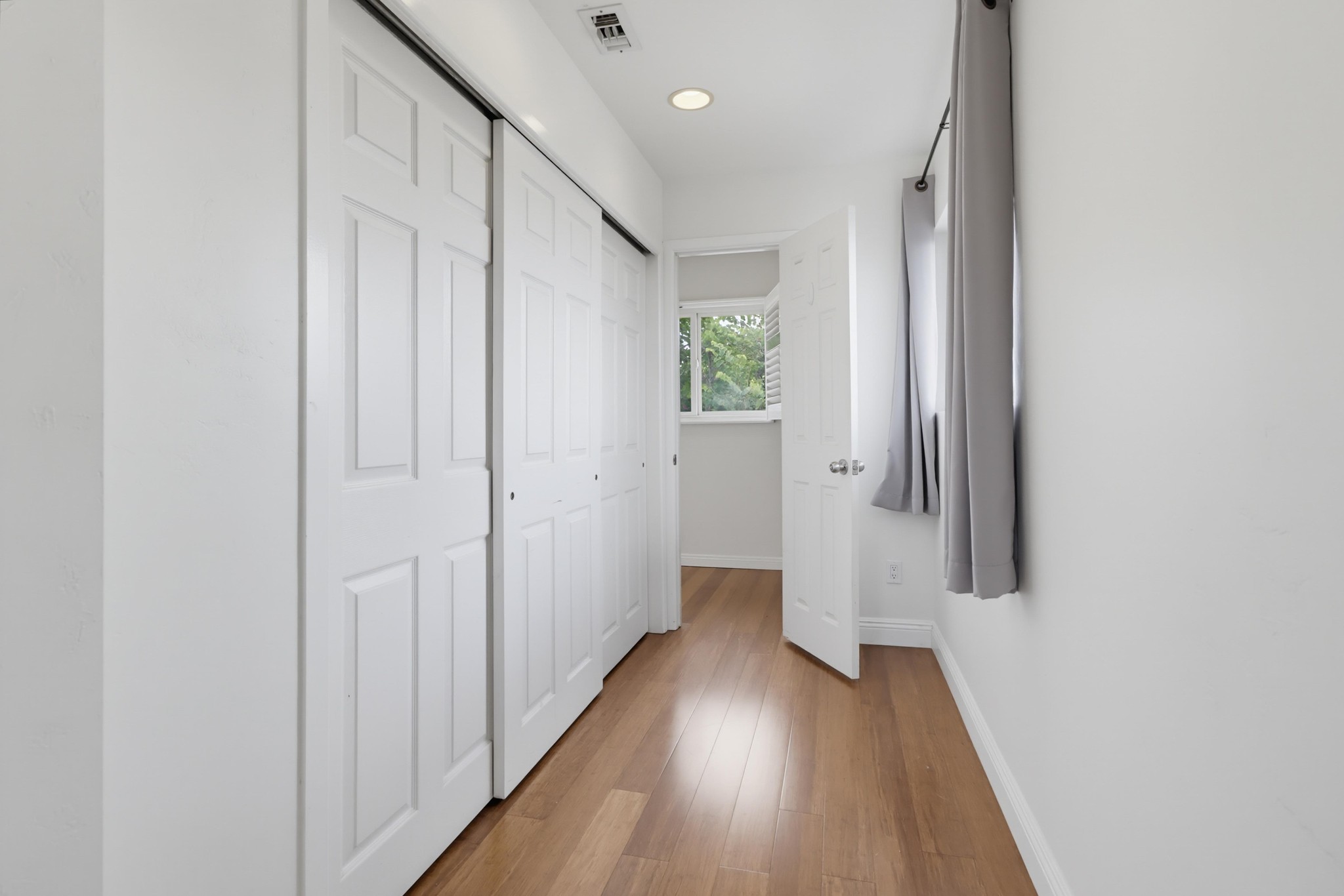 Virtual tour photo 21 of 66 for 4342 Miriam Pl