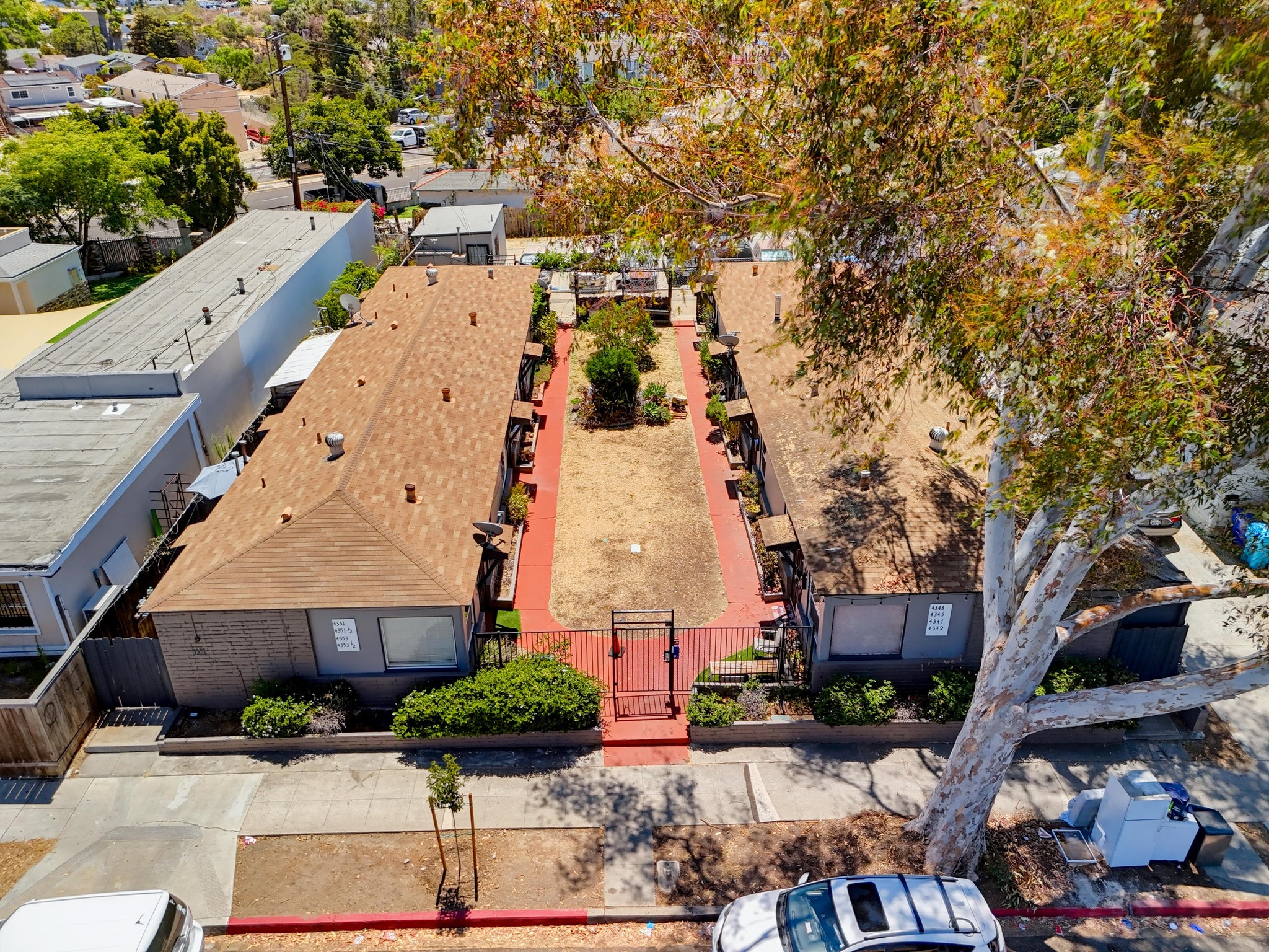 Virtual tour photo 1 of 23 for 4343-53 Poplar St