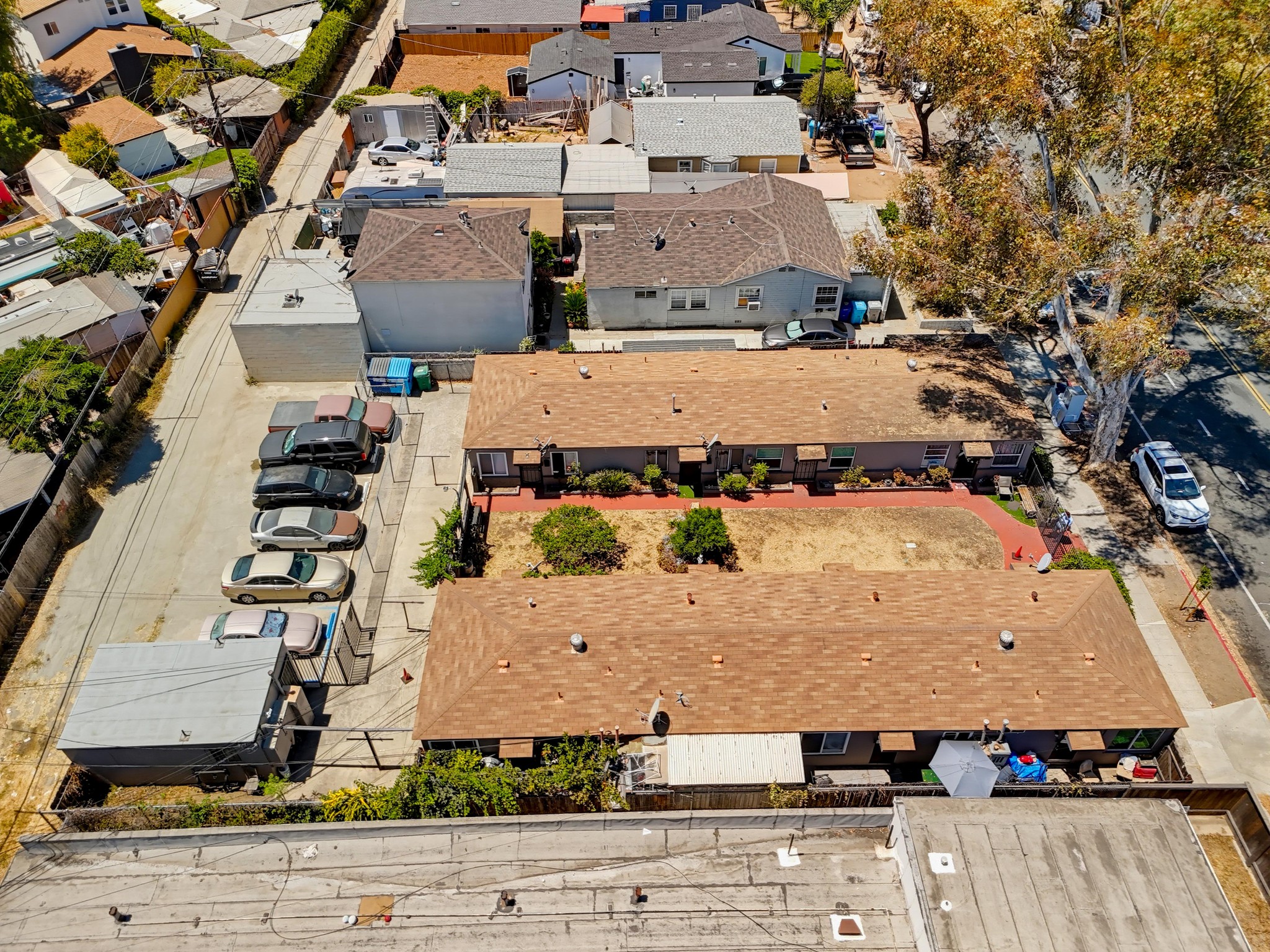Virtual tour photo 17 of 23 for 4343-53 Poplar St
