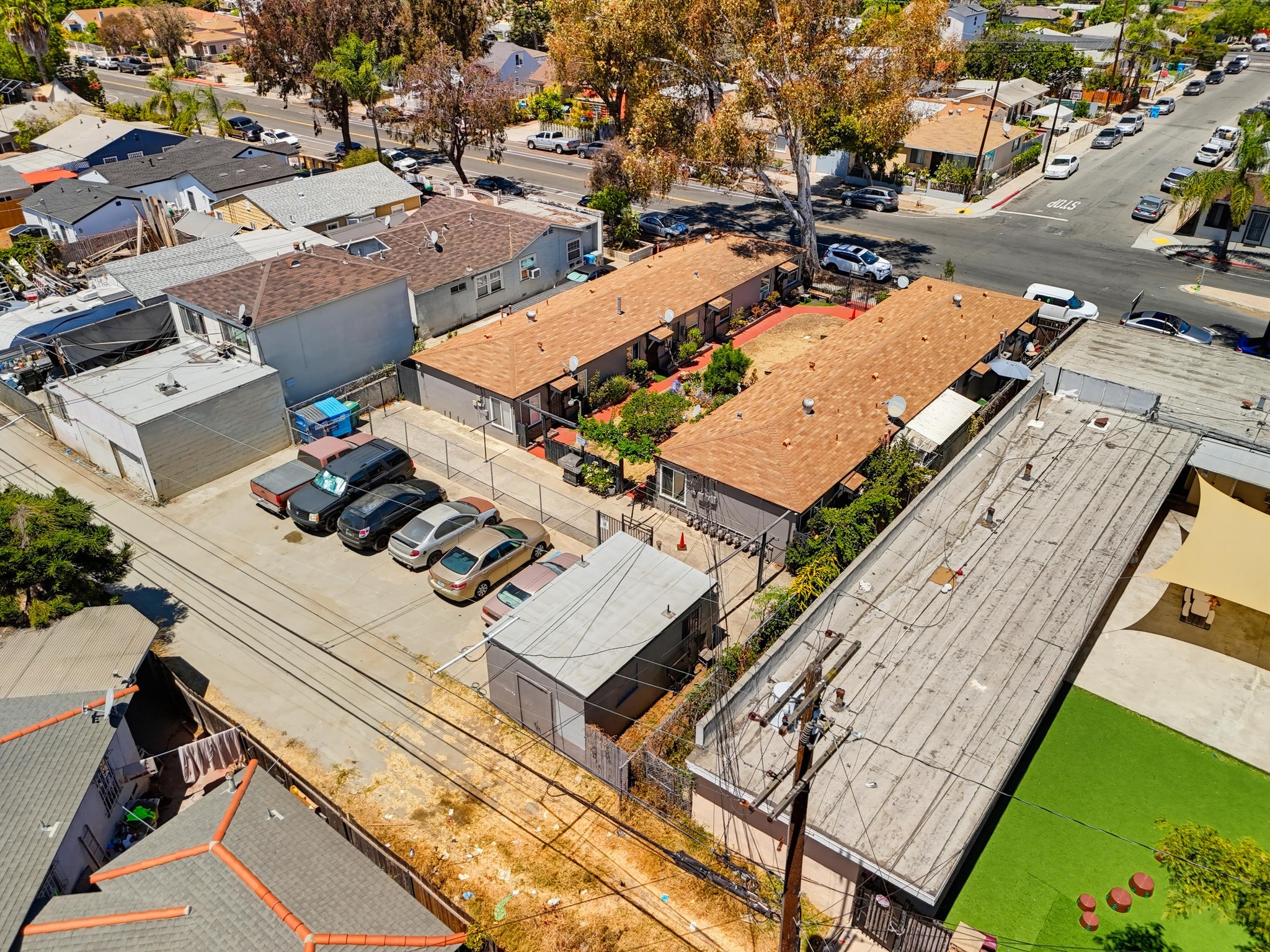 Virtual tour photo 21 of 23 for 4343-53 Poplar St