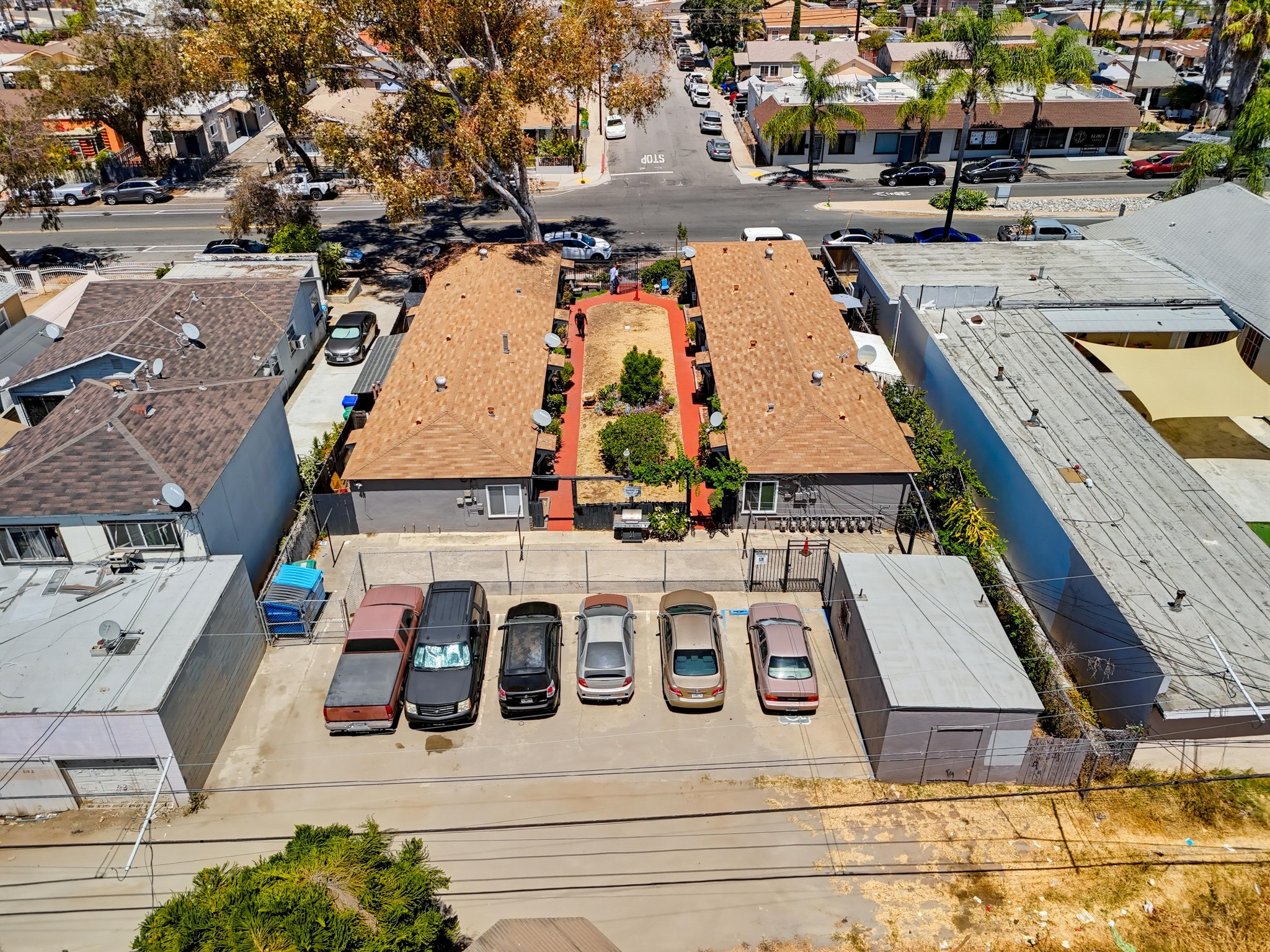 Virtual tour photo 22 of 23 for 4343-53 Poplar St