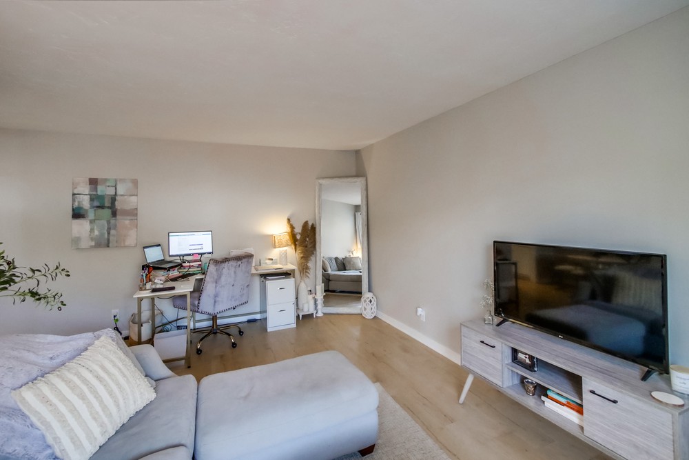 Virtual tour photo 10 of 24 for 4344 Van Dyke Ave
