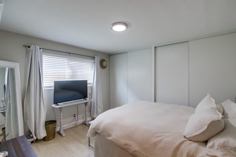 Virtual tour photo 21 of 24 for 4344 Van Dyke Ave