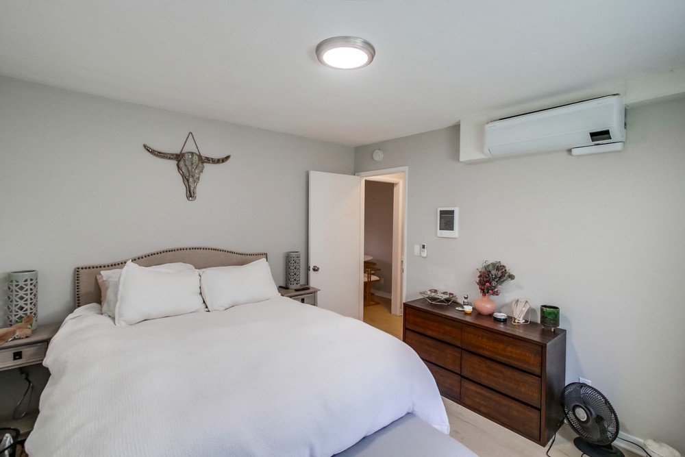 Virtual tour photo 23 of 24 for 4344 Van Dyke Ave