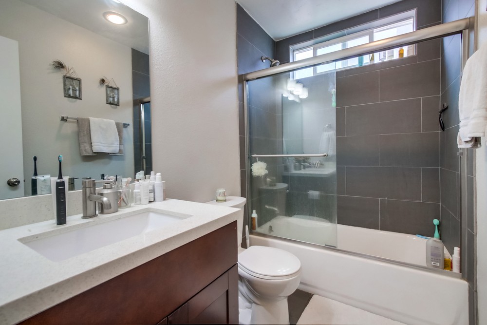 Virtual tour photo 24 of 24 for 4344 Van Dyke Ave