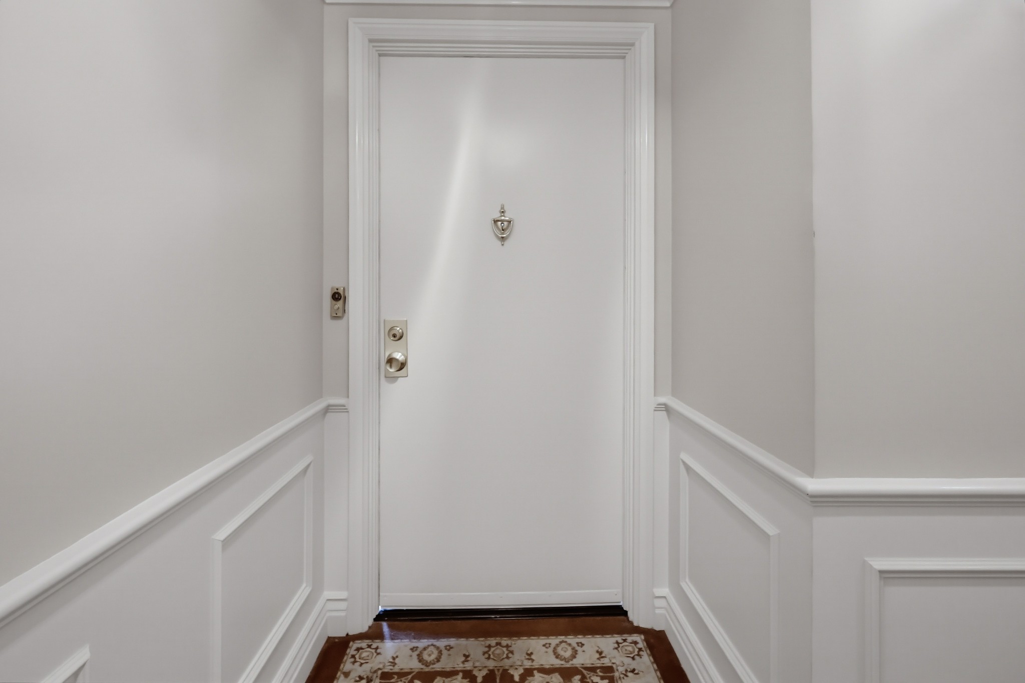 Virtual tour photo 3 of 78 for 435 N Oakhurst Dr #1002