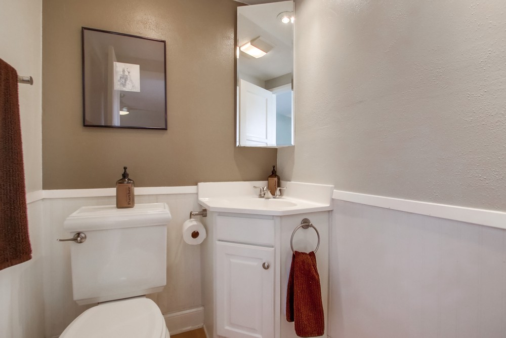 Virtual tour photo 19 of 40 for 4350 W Overlook Dr
