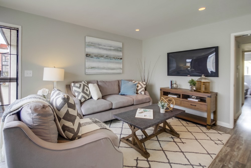 Virtual tour photo 6 of 33 for 4355 Rialto St #7