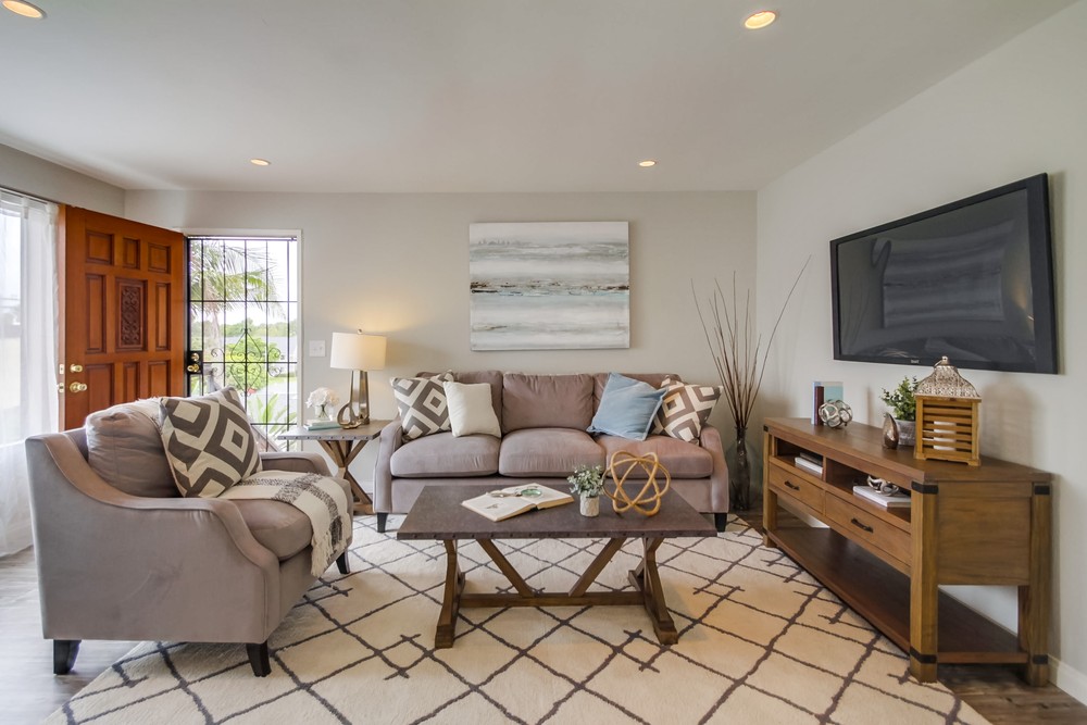 Virtual tour photo 9 of 33 for 4355 Rialto St #7