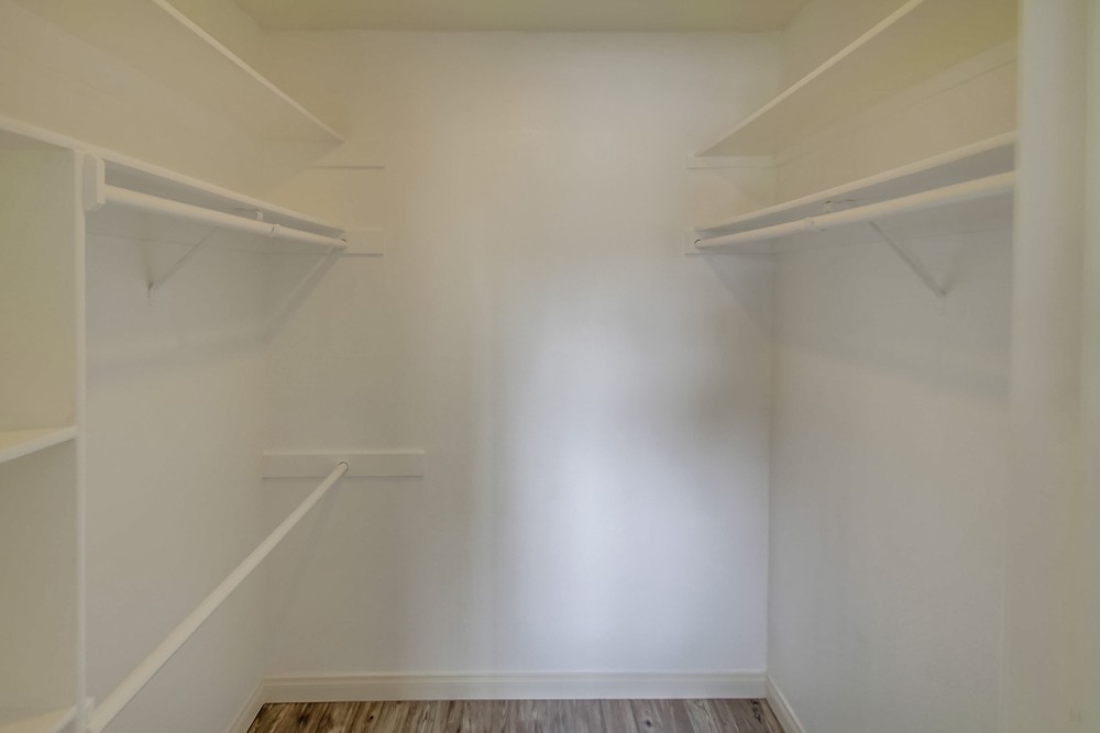 Virtual tour photo 30 of 33 for 4355 Rialto St #7
