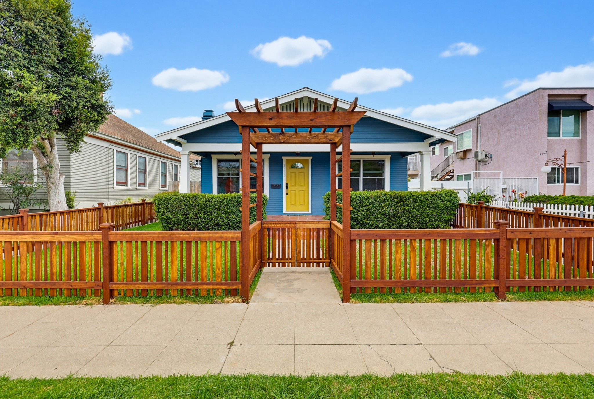 Virtual tour photo 1 of 44 for 4356 Louisiana St