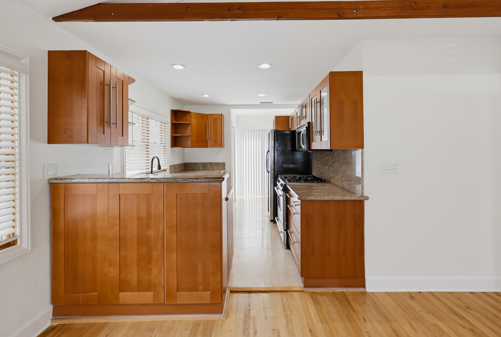 Virtual tour photo 16 of 44 for 4356 Louisiana St