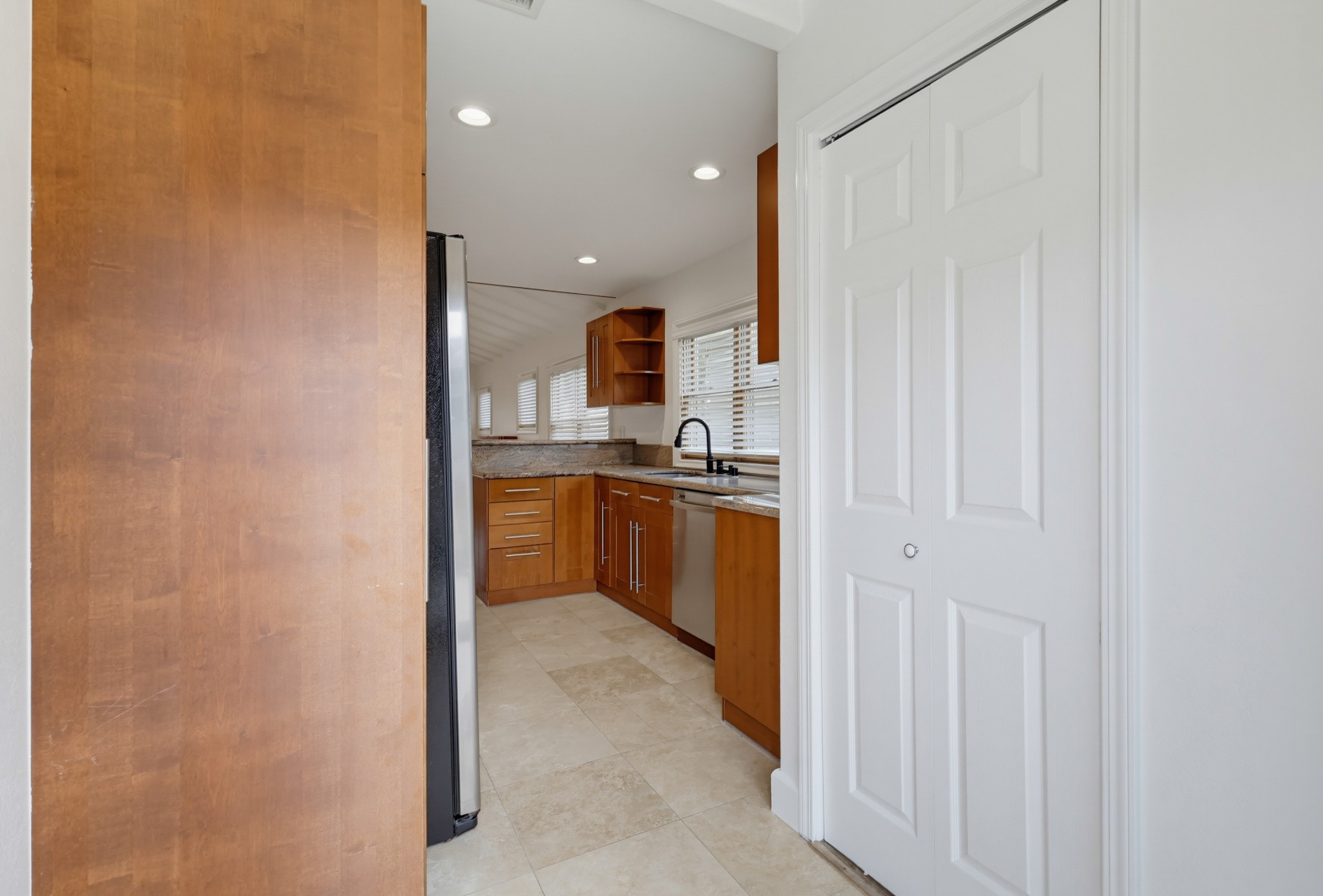 Virtual tour photo 24 of 44 for 4356 Louisiana St
