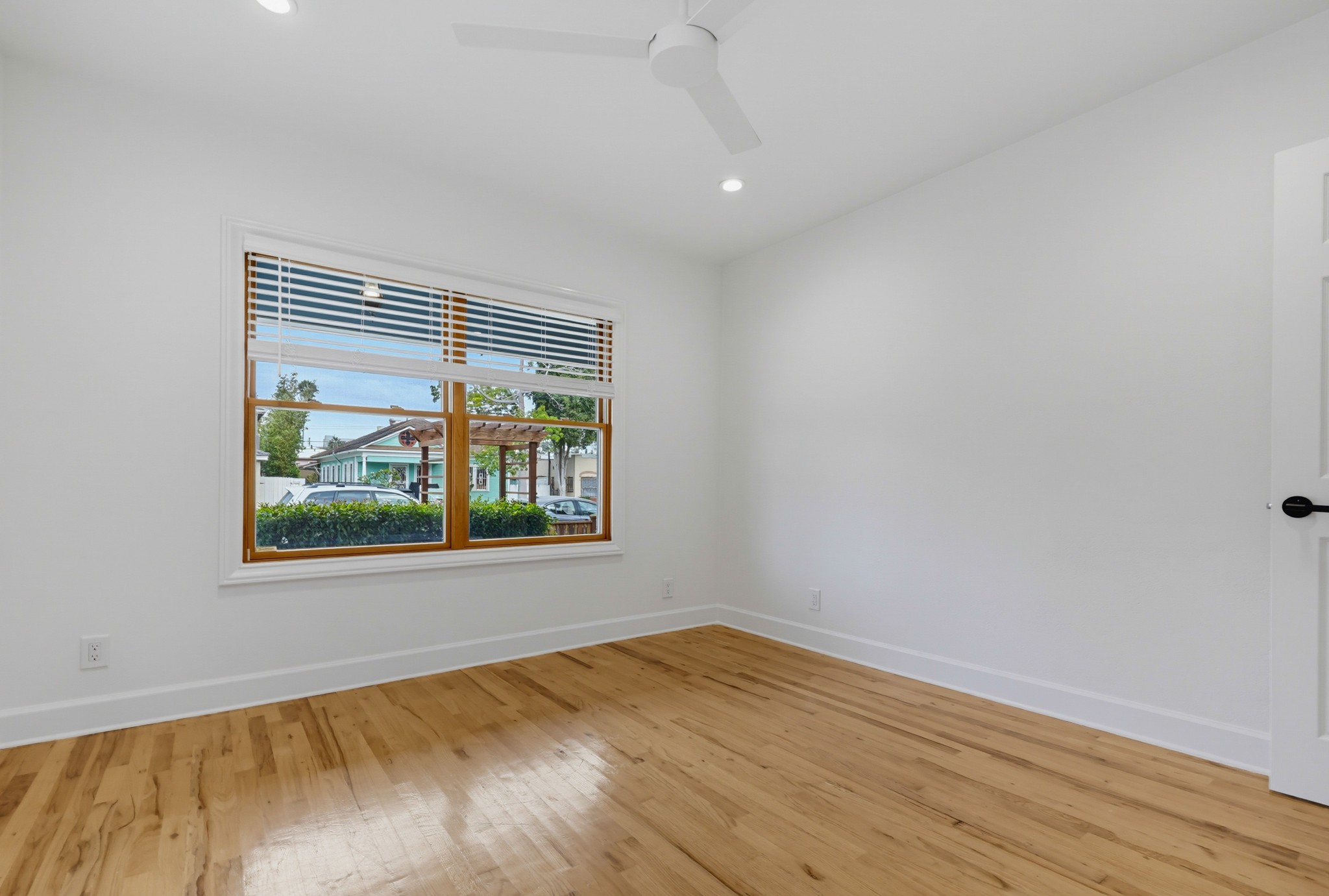 Virtual tour photo 32 of 44 for 4356 Louisiana St