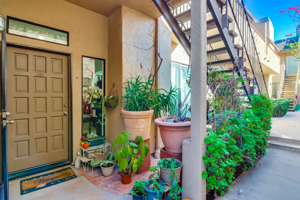 Virtual tour photo 5 of 31 for 4357 Cleveland Ave
