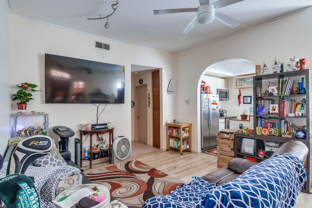 Virtual tour photo 9 of 31 for 4357 Cleveland Ave