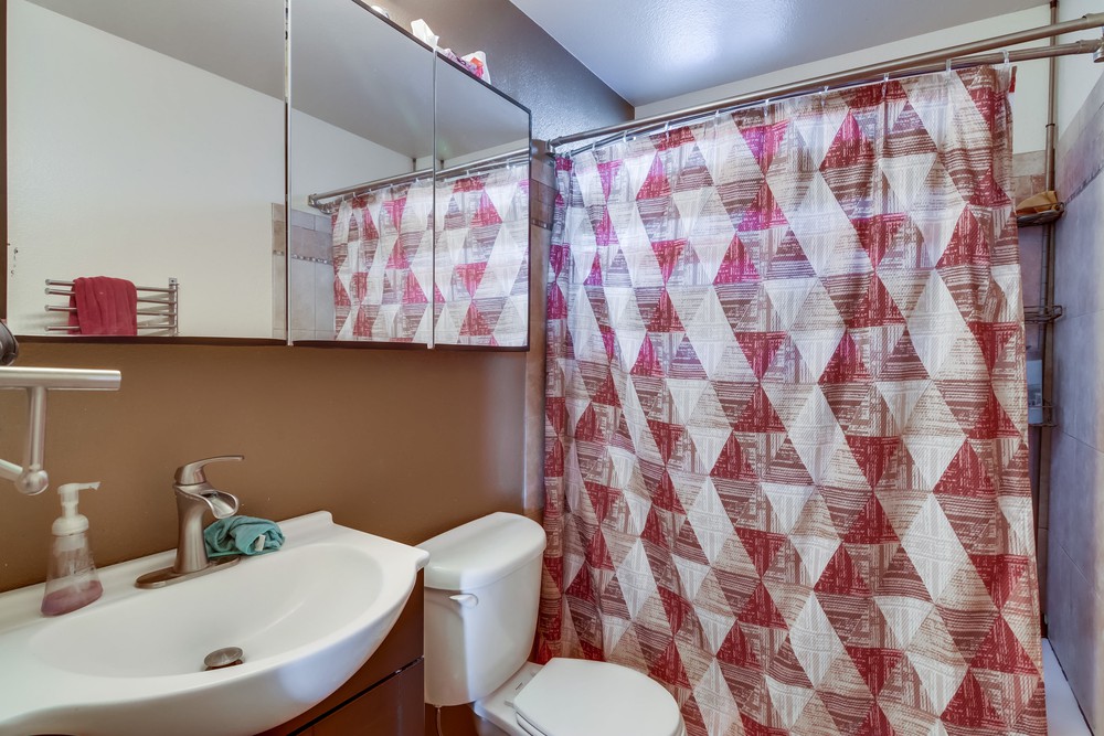 Virtual tour photo 21 of 31 for 4357 Cleveland Ave