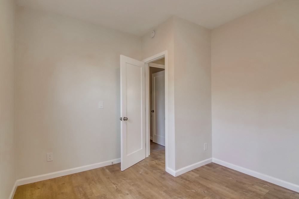 Virtual tour photo 31 of 39 for 436 31st St