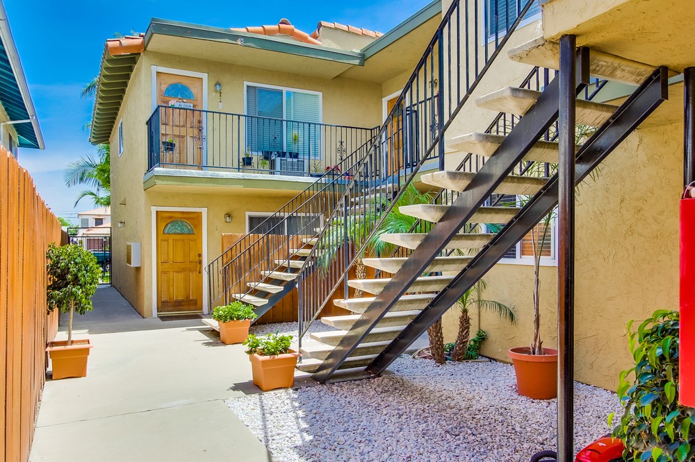 Virtual tour photo 6 of 19 for 4360 42nd Street