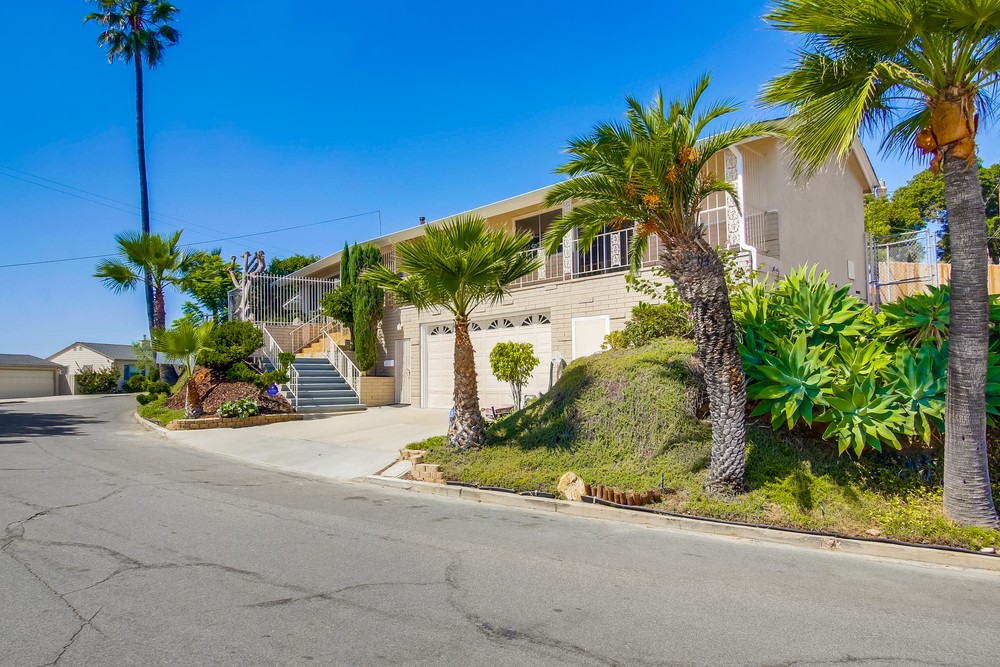 Virtual tour photo 3 of 48 for 4364 Aragon Way