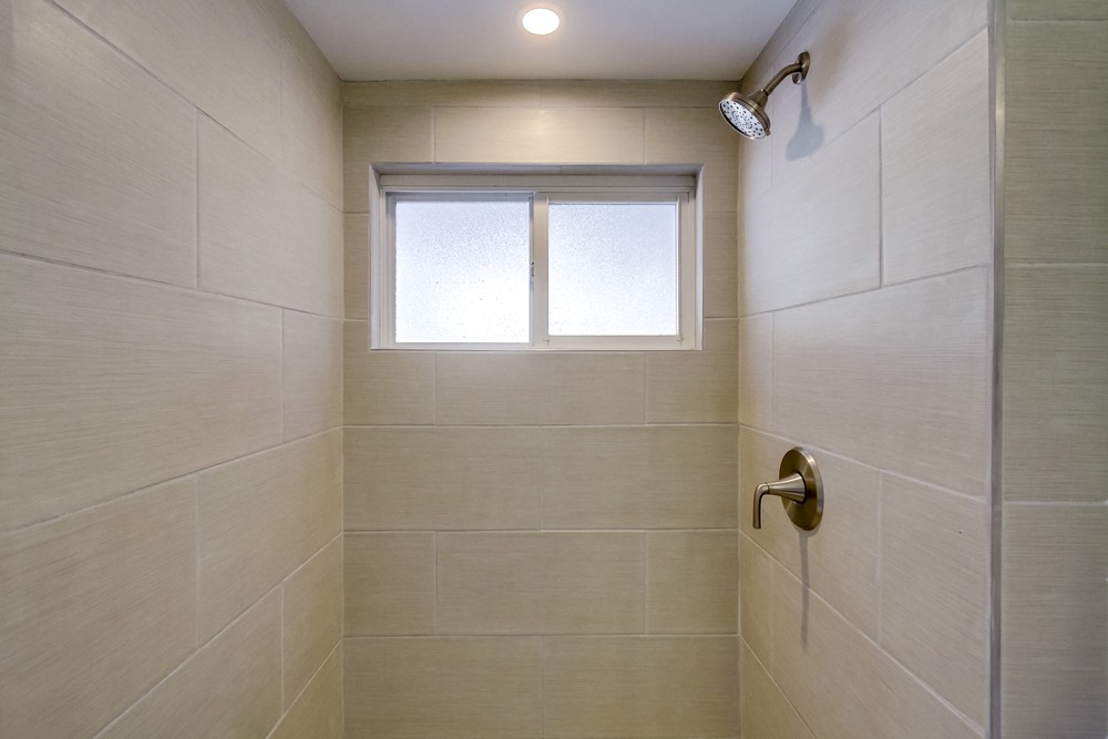 Virtual tour photo 23 of 39 for 4366 Donald Ave