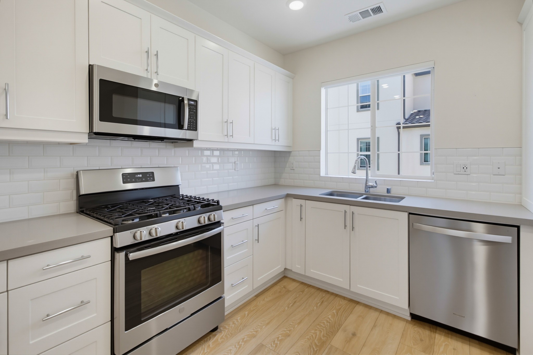 Virtual tour photo 14 of 45 for 4366 Pacifica Wy