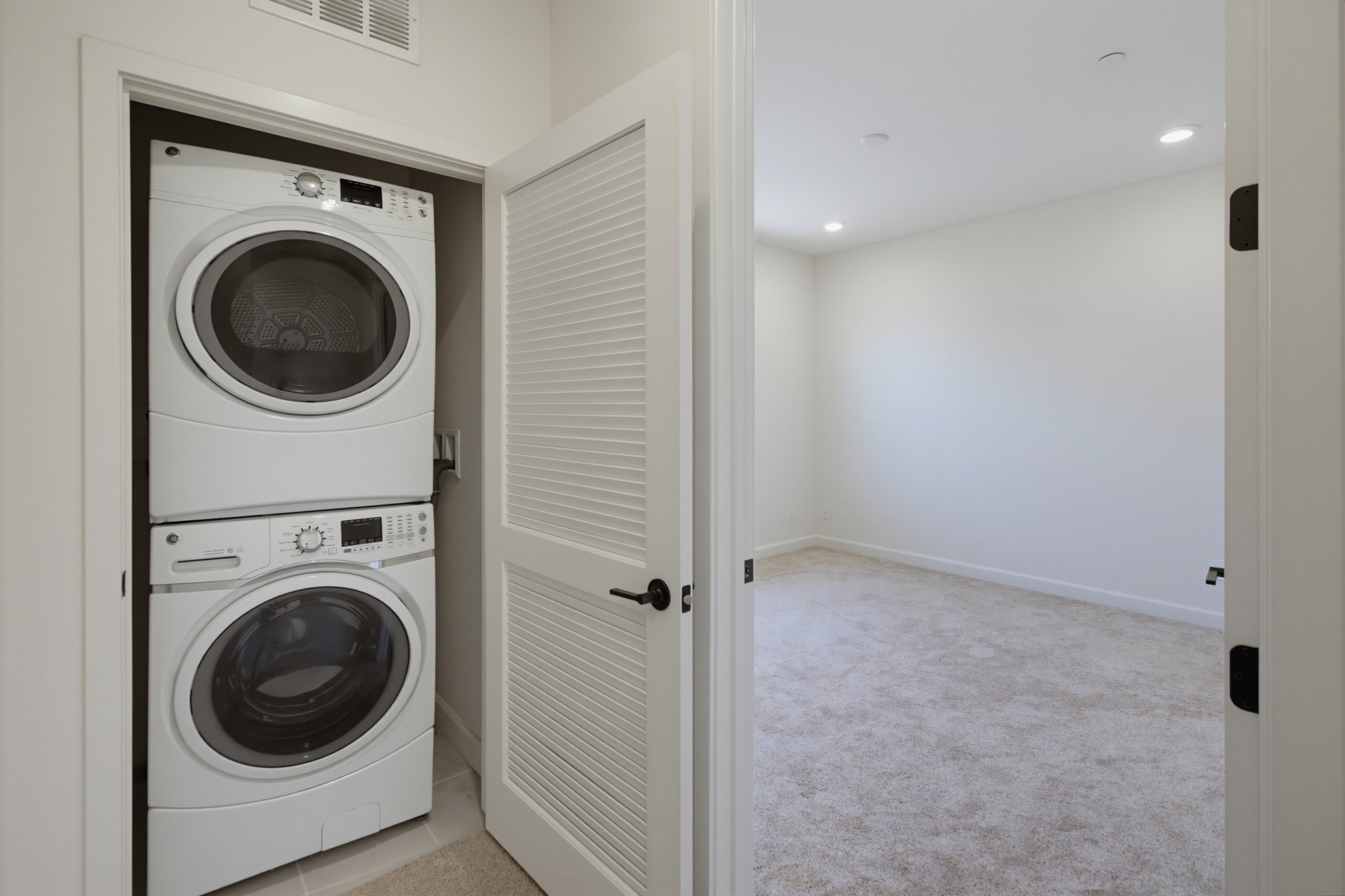 Virtual tour photo 36 of 45 for 4366 Pacifica Wy