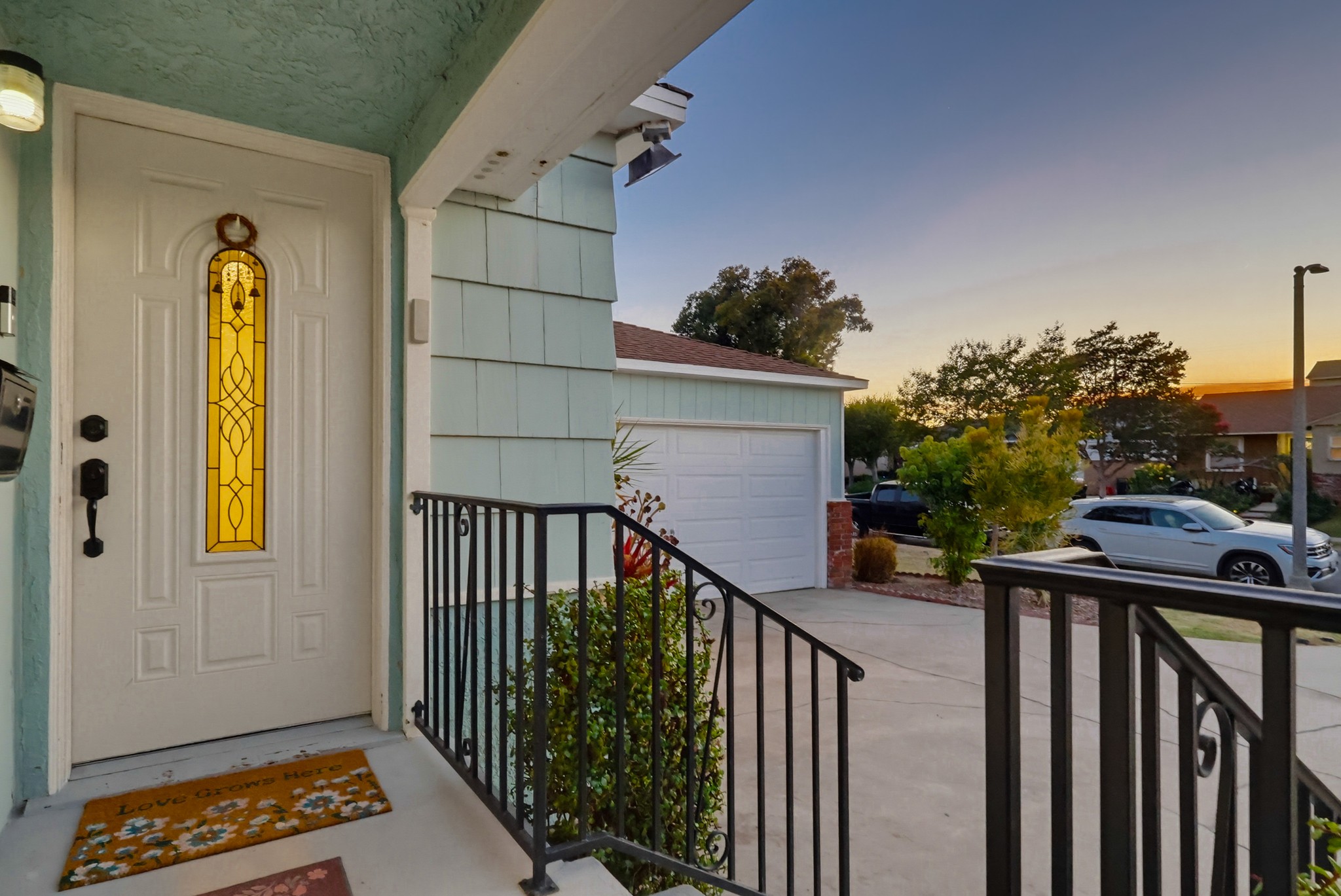Virtual tour photo 7 of 85 for 4368 Levelside Ave