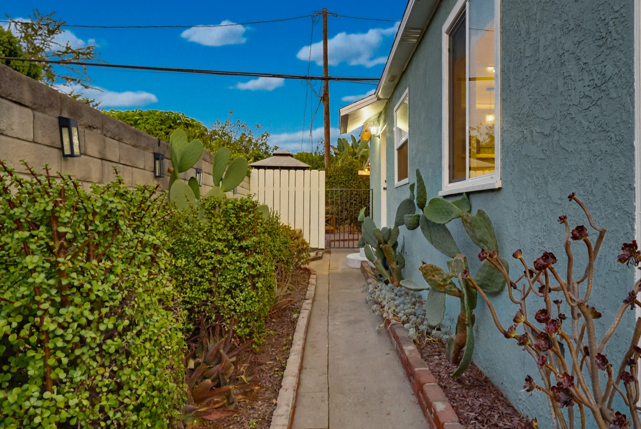 Virtual tour photo 8 of 85 for 4368 Levelside Ave