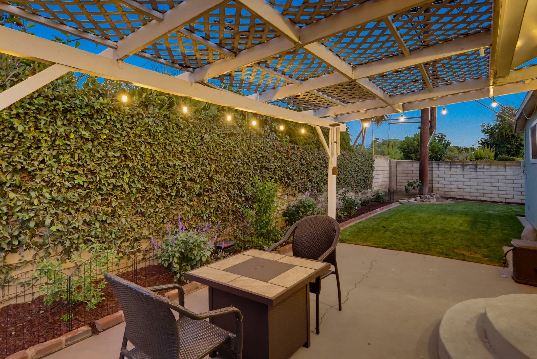 Virtual tour photo 12 of 85 for 4368 Levelside Ave