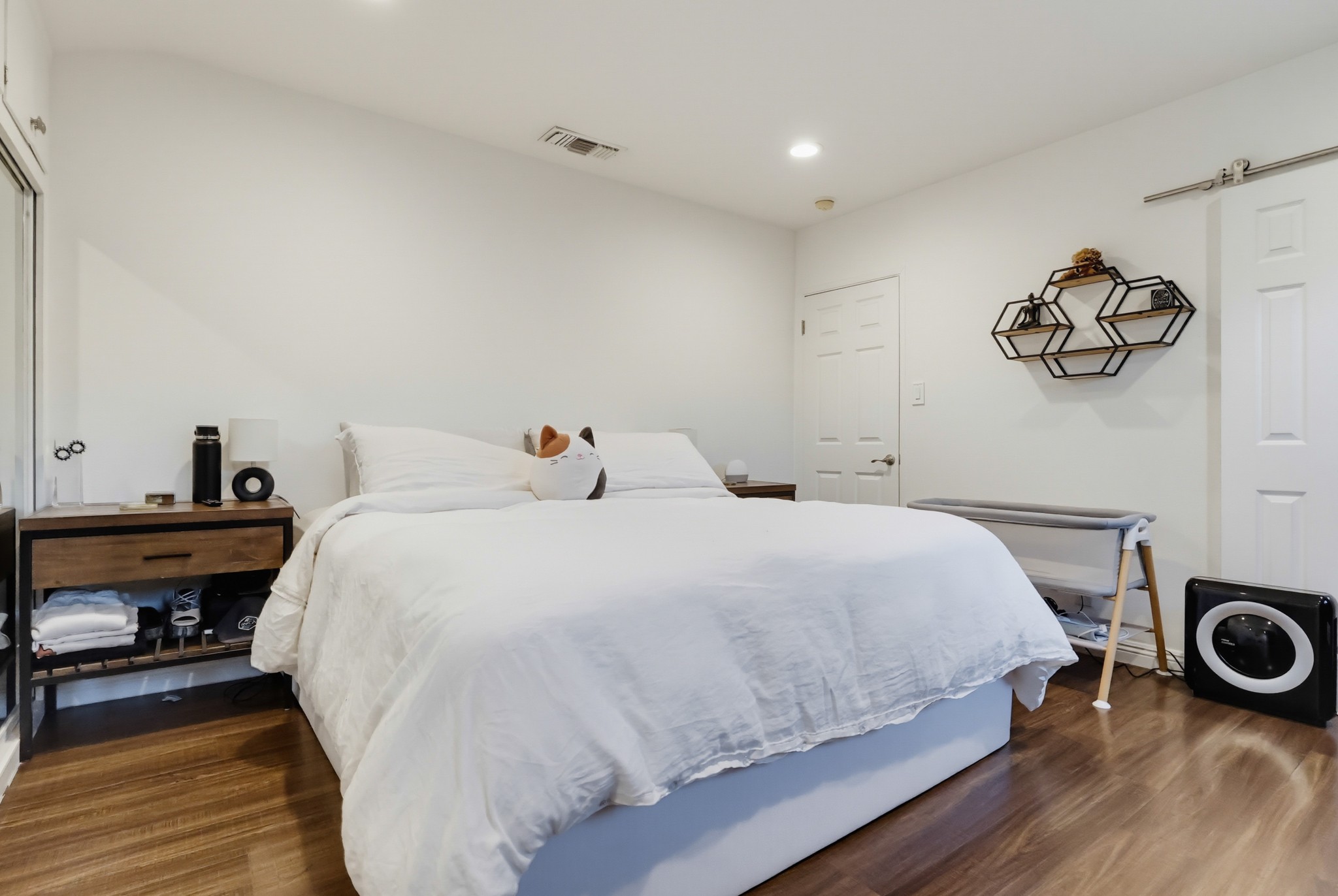 Virtual tour photo 46 of 85 for 4368 Levelside Ave