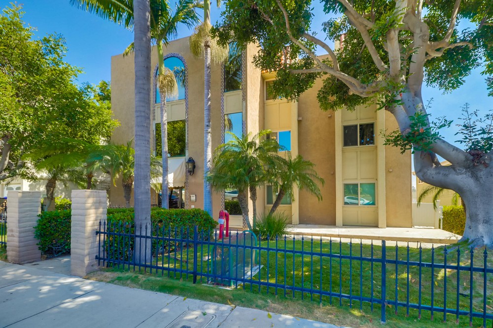 Virtual tour photo 4 of 32 for 4368 Temecula St UNIT 301