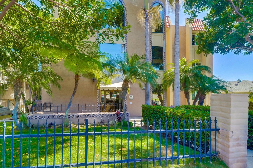 Virtual tour photo 5 of 32 for 4368 Temecula St UNIT 301