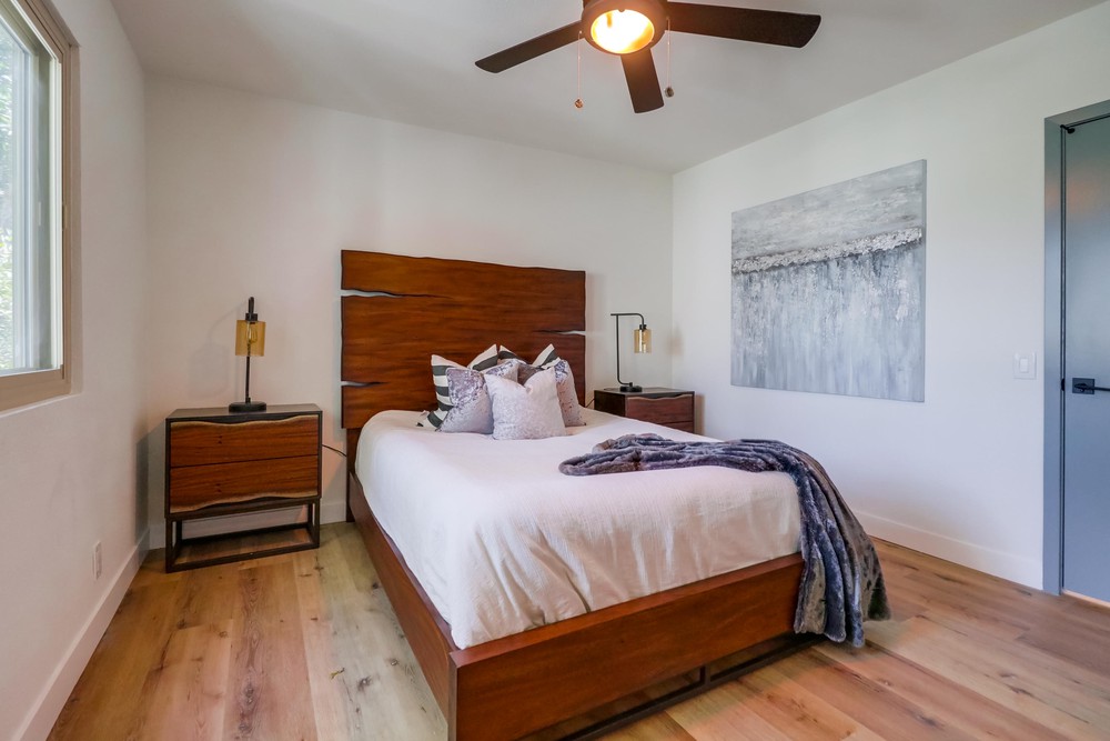 Virtual tour photo 22 of 32 for 4368 Temecula St UNIT 301