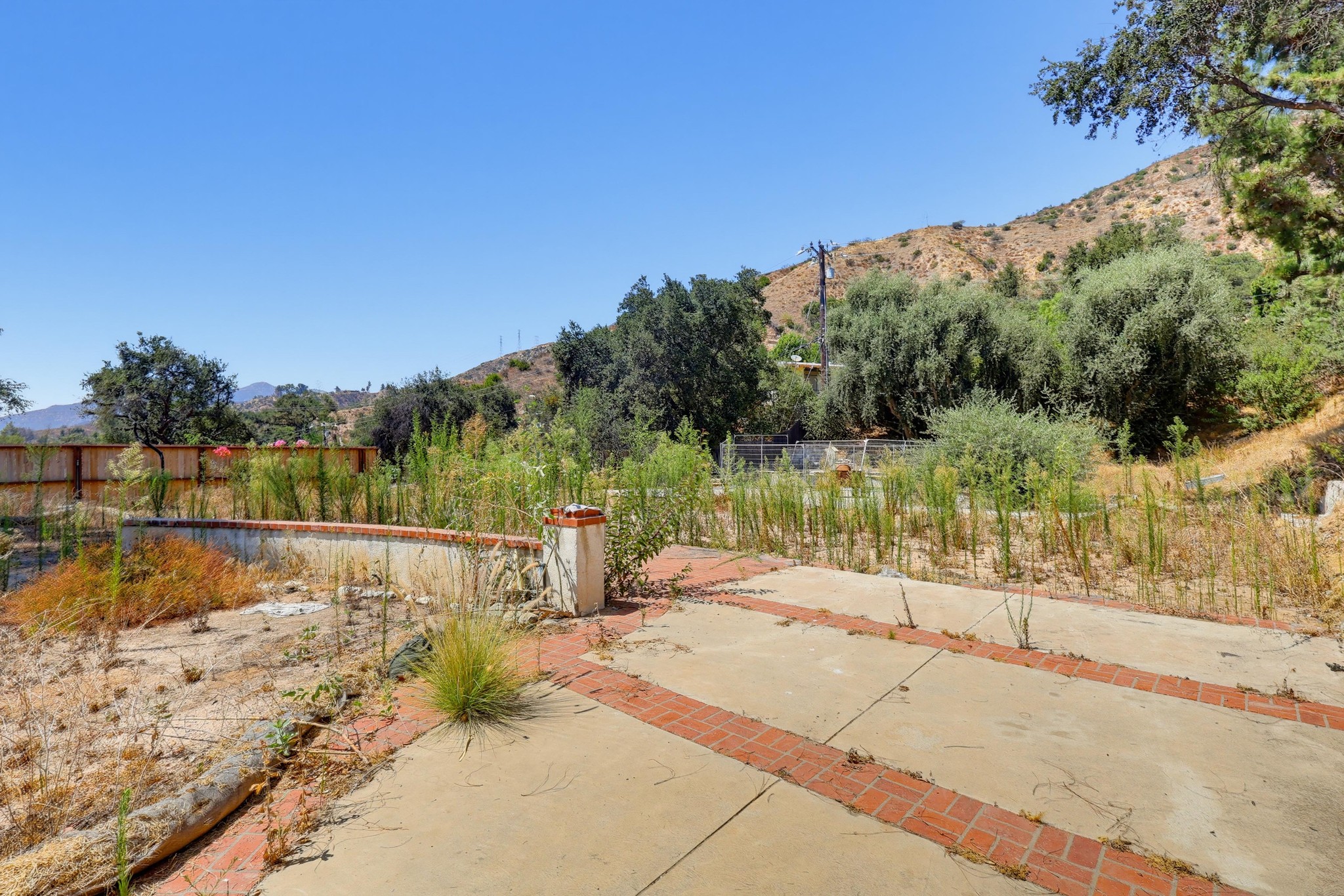 Virtual tour photo 9 of 38 for 437 Devonwood Rd