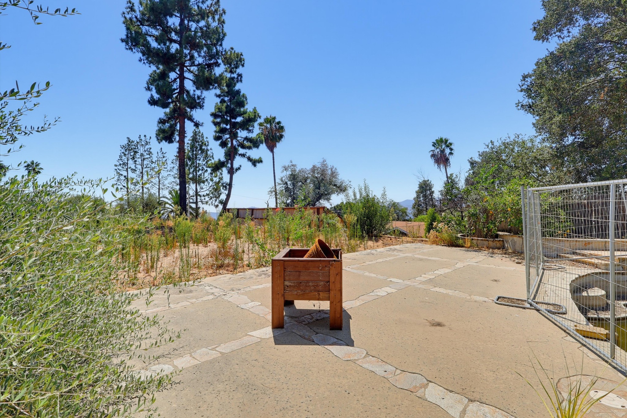 Virtual tour photo 28 of 38 for 437 Devonwood Rd