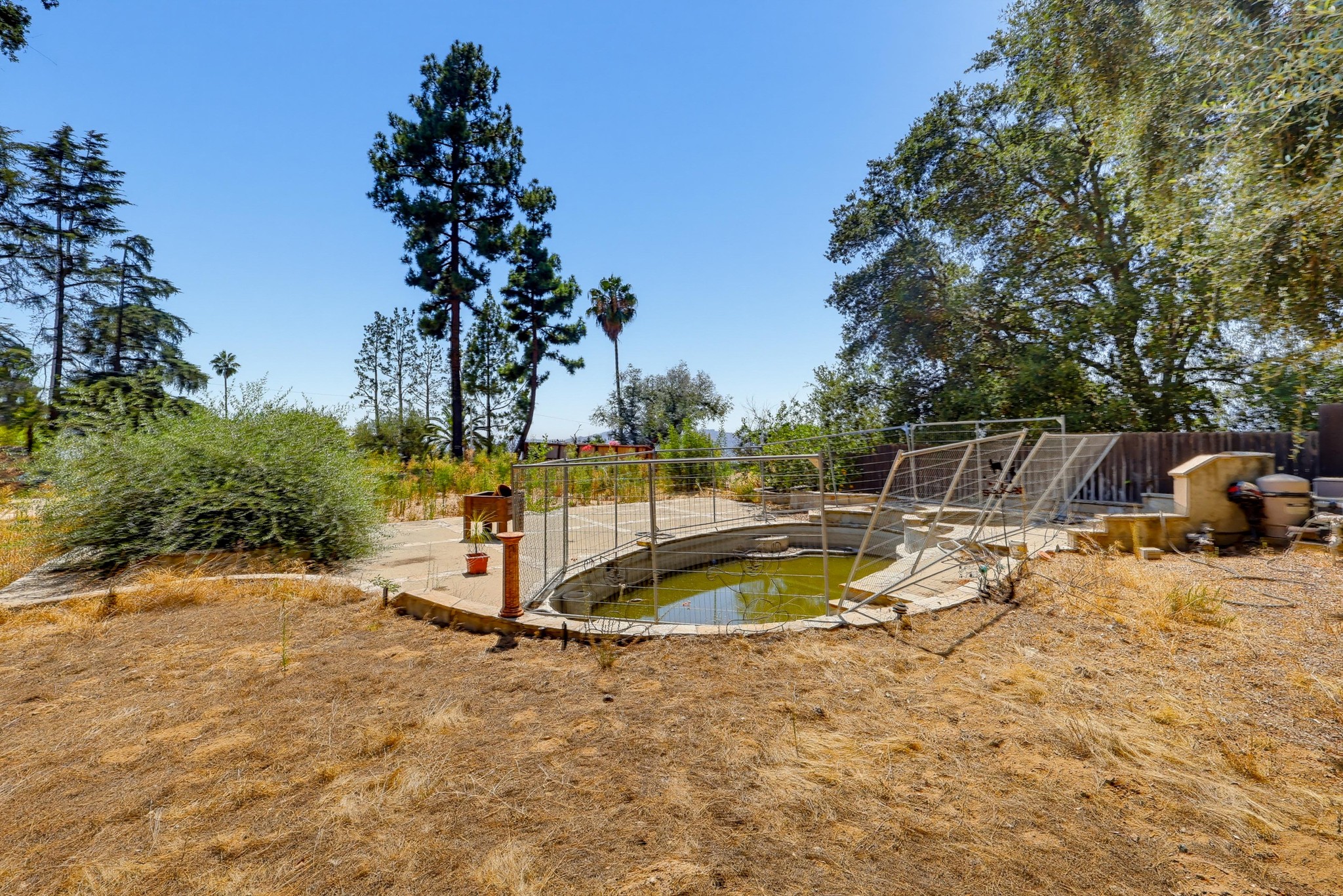 Virtual tour photo 31 of 38 for 437 Devonwood Rd