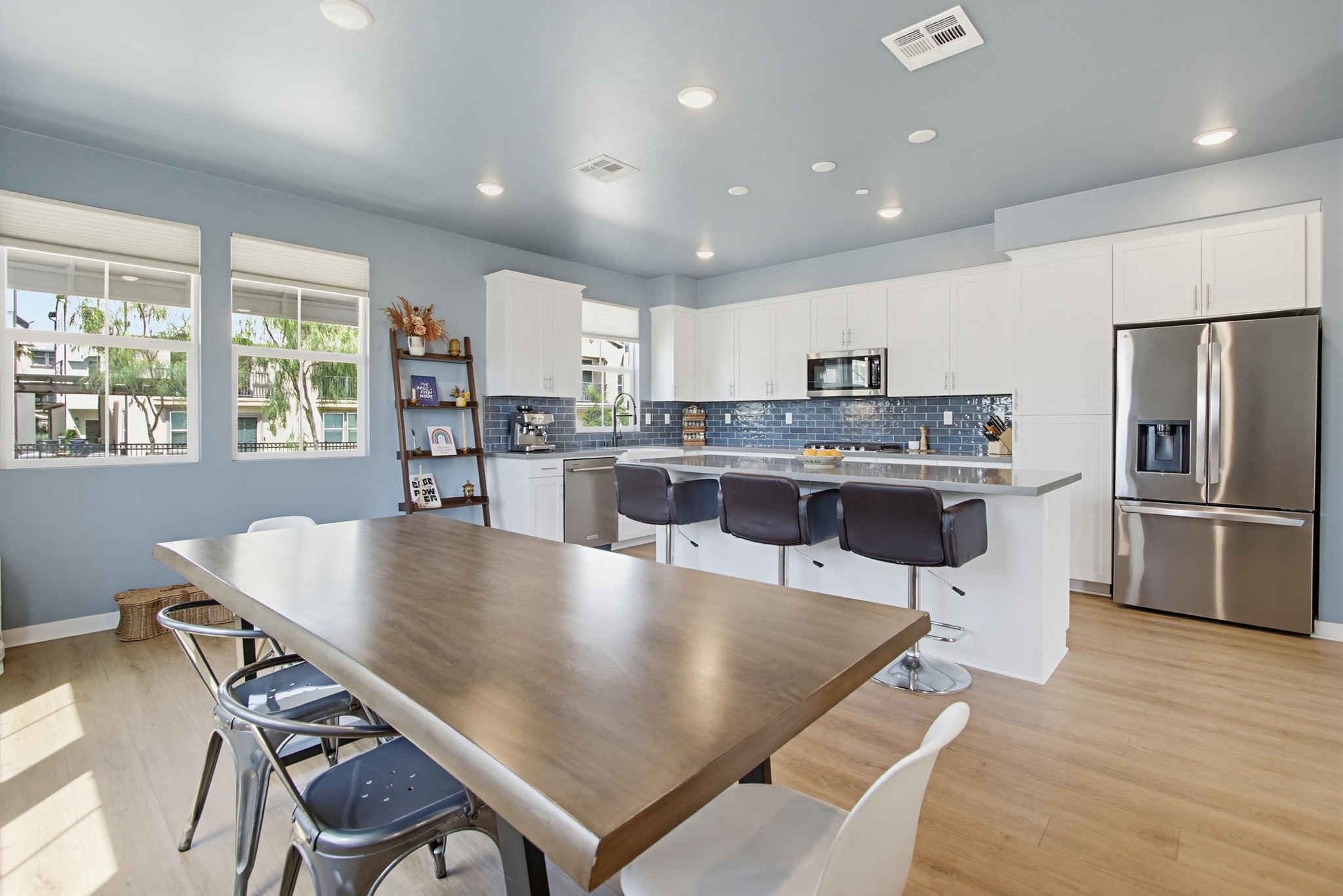 Virtual tour photo 8 of 58 for 437 Jupiter Gln