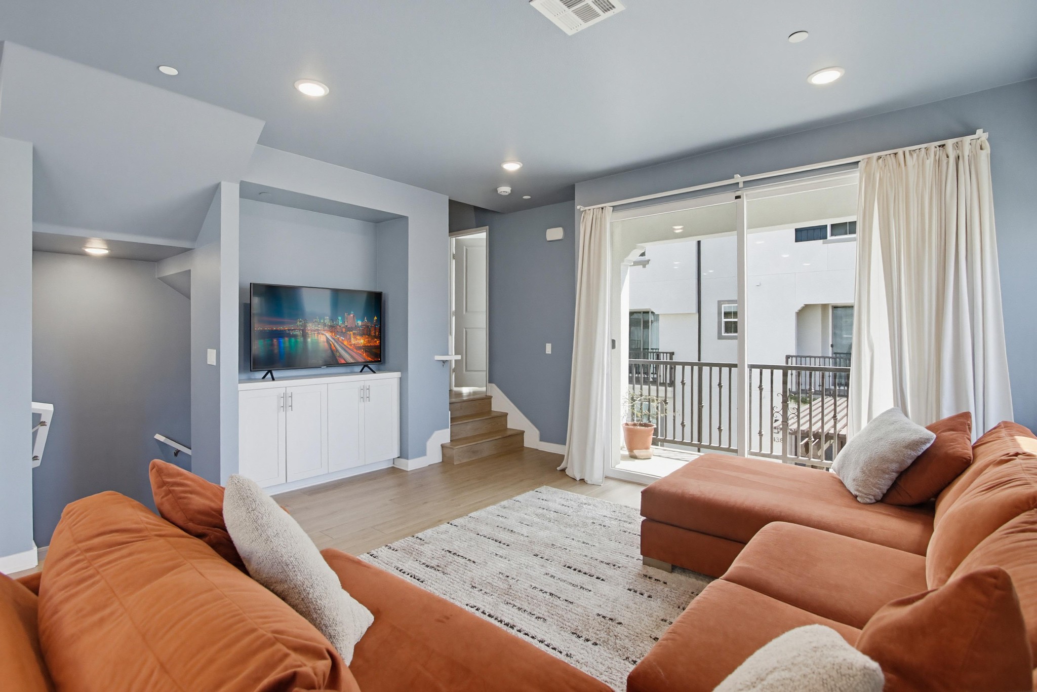 Virtual tour photo 13 of 58 for 437 Jupiter Gln