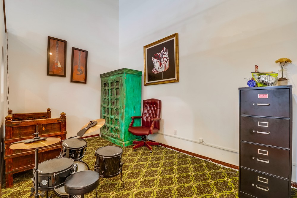 Virtual tour photo 32 of 40 for 437 Ninth Ave