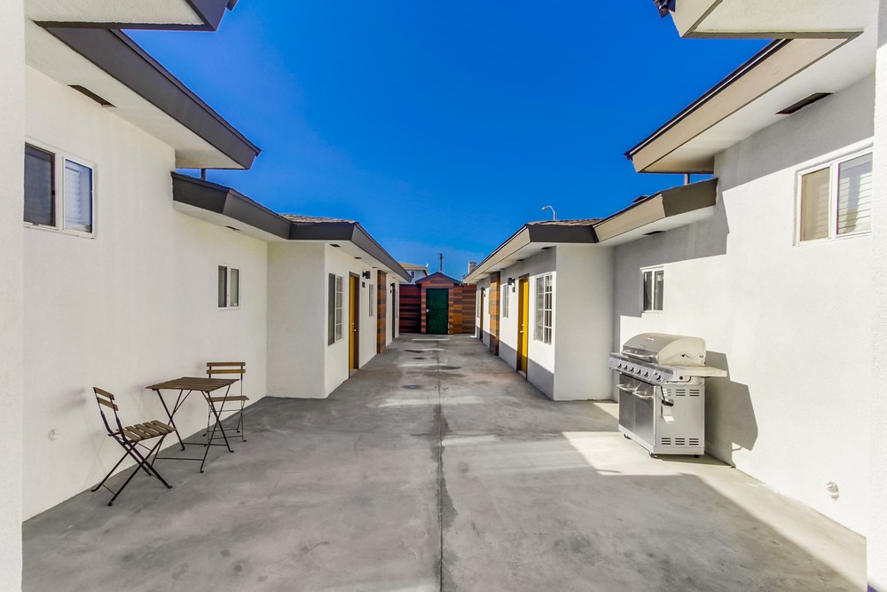 Virtual tour photo 12 of 43 for 4373 51st St